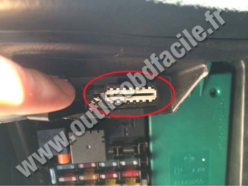 Alfa Romeo 166 prise OBD II