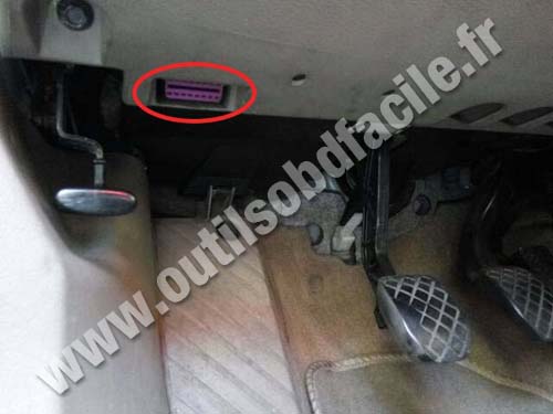 Audi A6 (C5) - Connecteur OBD2