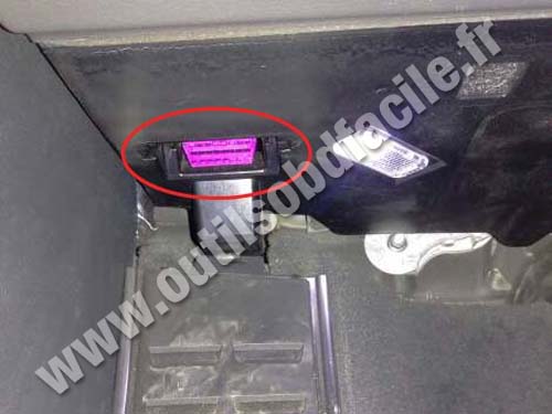 Audi A6 (C7) - Connecteur OBD2