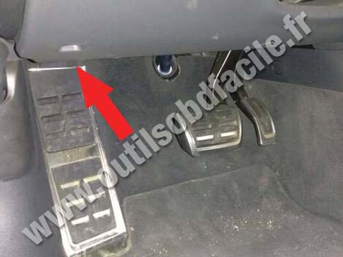 Audi A6 (C7) - Repose pied