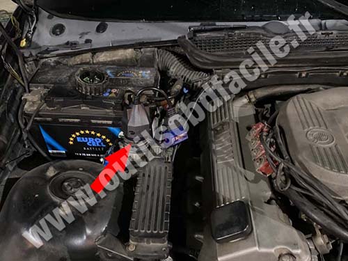 BMW Serie 3 E36 - Compartiment moteur