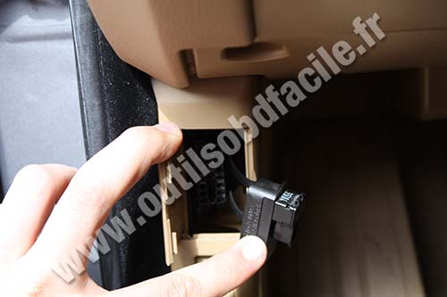 BMW Serie 5 emplacement prise OBD2