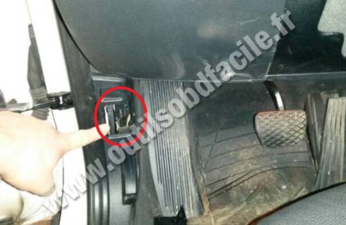 BMW X1 prise diagnostic OBD