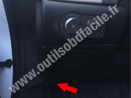 Buick Verano - Vide poche côté gauche