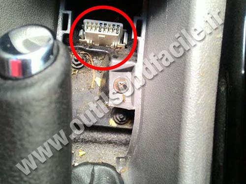 Chevrolet Zafira B Connecteur OBD