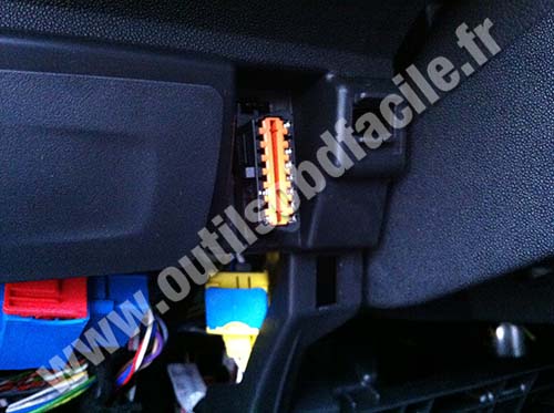 Citroen C3 II connecteur OBD