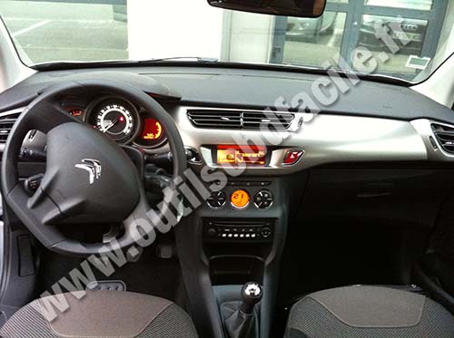 Citroen C3 II tableau de bord
