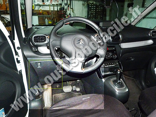 Citroen C3 Picasso tableau de bord