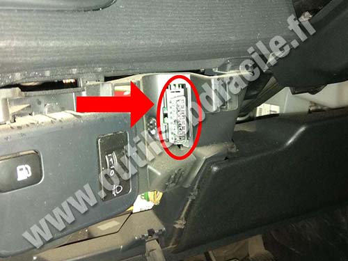 Citroen C4 Grand Picasso - Connecteur OBD