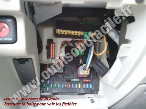 Citroen C5 Boite à fusible OBD