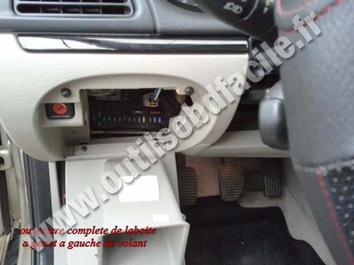Citroen C5 vide poche gauche
