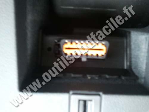 Citroen C5 connecteur OBD