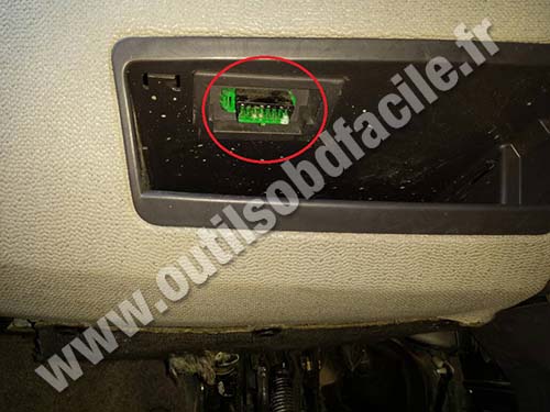 Citroen C8 prise OBD2