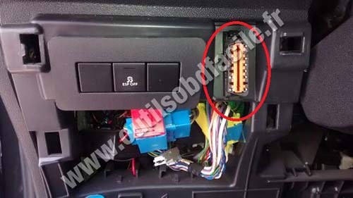 Citroen DS3 prise OBD2