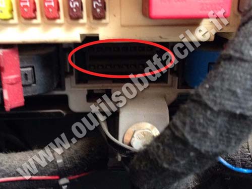 Citroen Relay - Connecteur OBD II