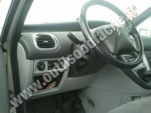 Citroen Xsara Picasso boite à fusibles