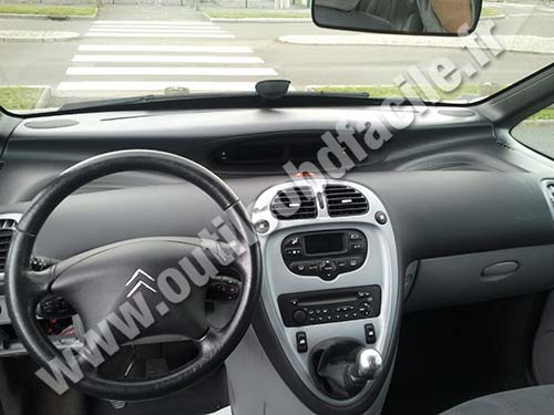 Citroen Xsara Picasso tableau de bord