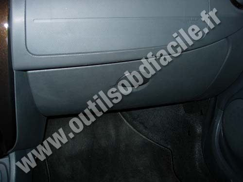 Dacia Duster boite à gants passager