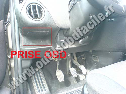Fiat Multipla cache tableau sous le volant