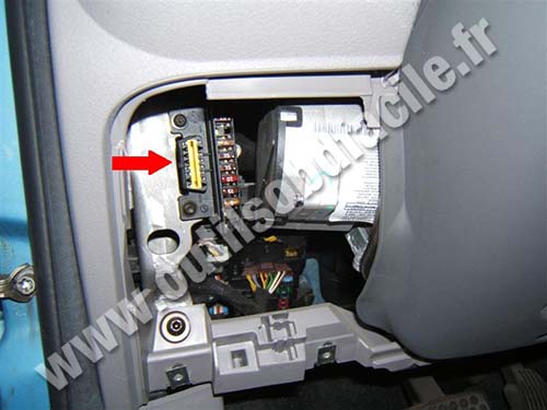 Fiat Panda 2 connecteur OBD2