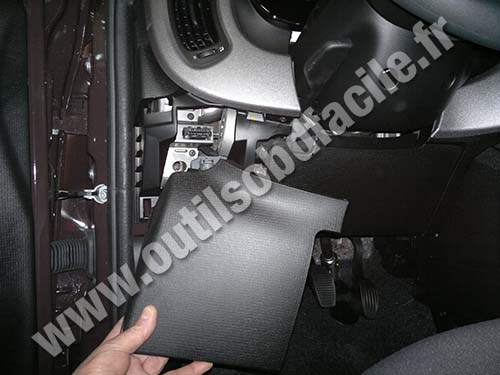 Prise OBD2 pour les Fiat Panda 3 (2012- ) fuse box on fiat bravo 