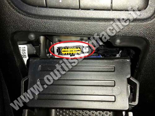 Fiat Punto 3 - Connecteur OBD