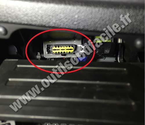 Fiat Punto Evo connecteur OBD2