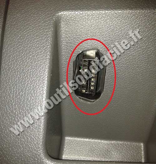 Ford C-Max prise OBD2