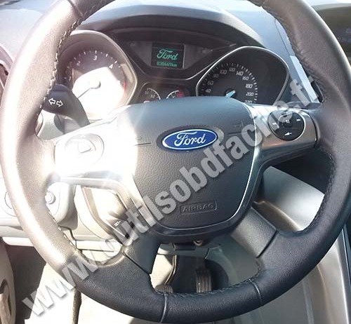 Ford C-Max II tableau de bord