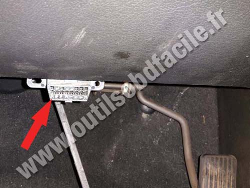Holden Commodore VY - Connecteur OBD2