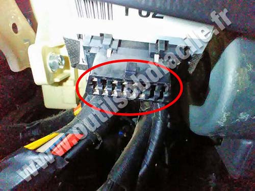 Hyundai Elantra - Prise OBD