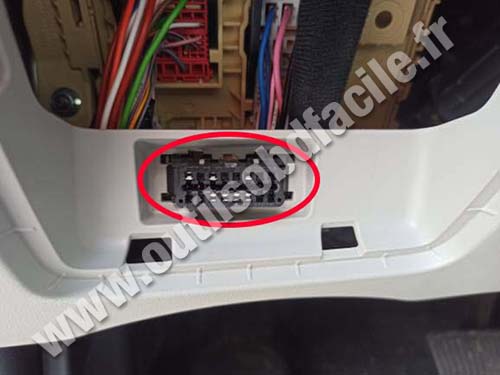 Hyundai Tucson - Prise OBD II