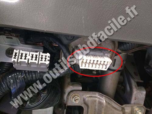 Infiniti QX4 - Prise OBD