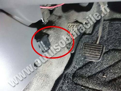 Isuzu Trooper prise OBD2