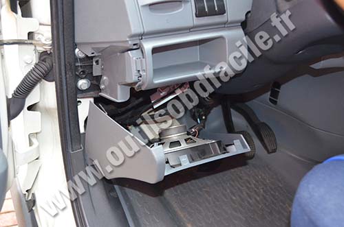 Prise OBD2 dans les Iveco Daily (2009 - 2013) - Outils OBD ... rover 75 radio wiring diagram 