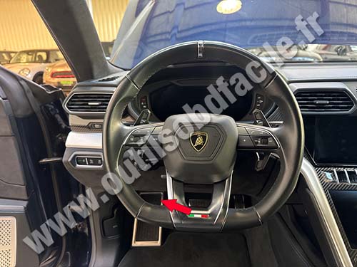 Lamborghini Urus - Côté conducteur