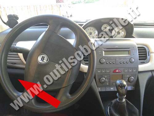 Lancia Ypsilon tableau de bord