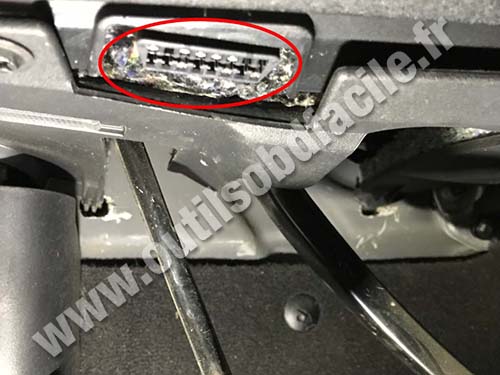 Land Rover Discovery - Prise OBD