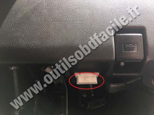 Lexus IS XE10 - Prise OBD
