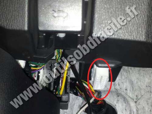 Mazda CX-5 - Connecteur OBD