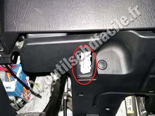 Mazda CX-9 - Prise OBD