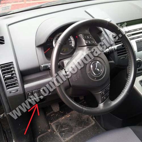 Mazda 5 tableau de bord
