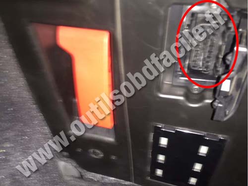 Mercedes CL Connecteur OBD
