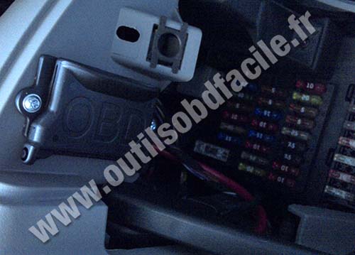 Mercedes Sprinter cache prise OBD2