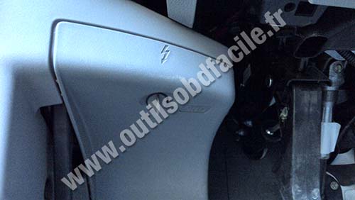 Mercedes Sprinter cache de protection sous le volant