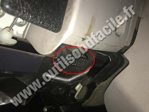 Mitsubishi L200 - Prise OBD II