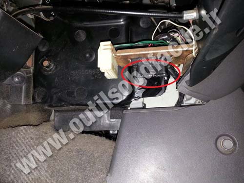 Mitsubishi Pajero prise OBD
