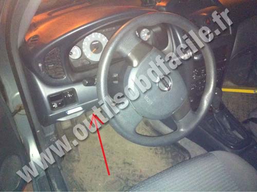 Nissan Almera tableau de bord