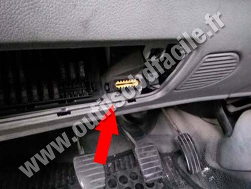 Nissan Kubistar - Cache plastique