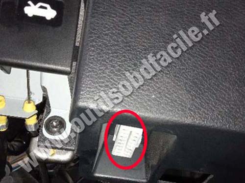 Nissan Micra - Prise OBD
